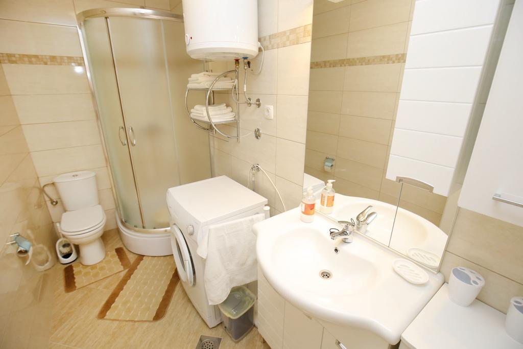 Apartment Marta ราชานาส ภายนอก รูปภาพ
