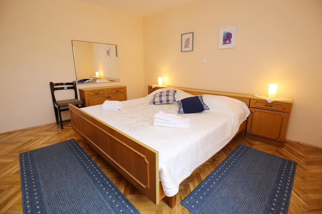 Apartment Marta ราชานาส ภายนอก รูปภาพ