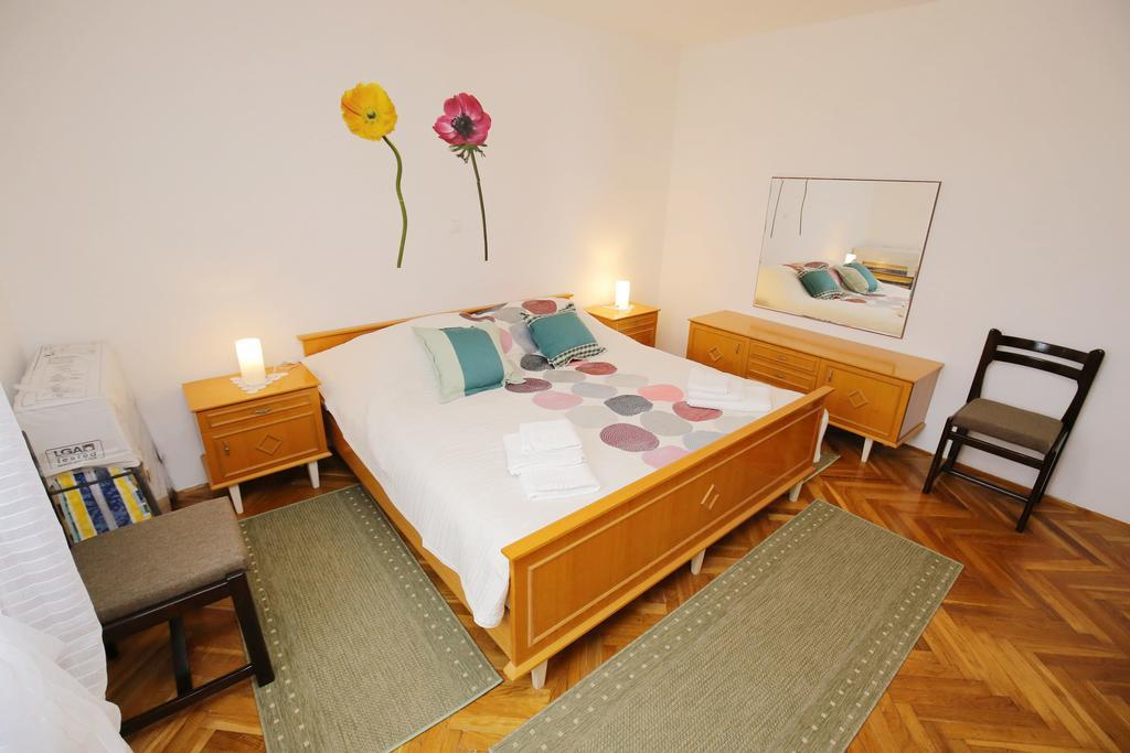 Apartment Marta ราชานาส ภายนอก รูปภาพ
